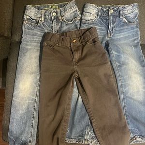 🛍️🛍️3 pairs of jeans. 2Gap Jeans 1 Carters jeans size 5 boy